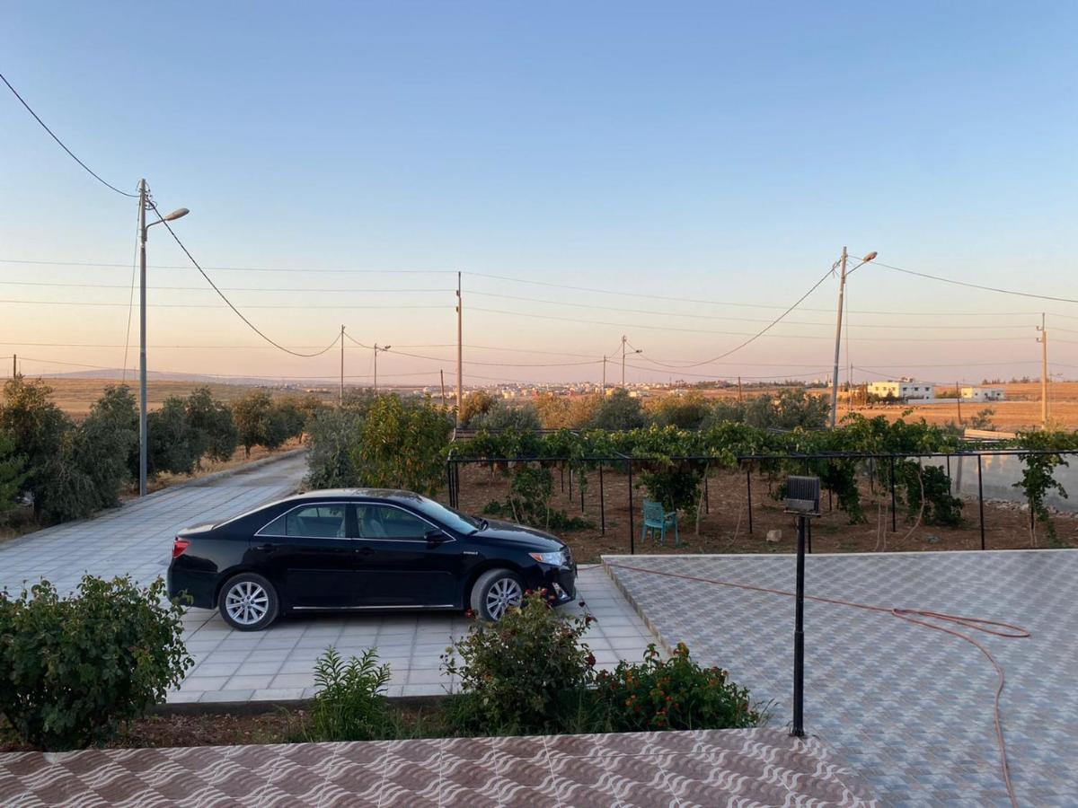 הוילה Al-Qasr مزرعة النجم Najem Farm מראה חיצוני תמונה